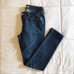 Levi’s 711 Skinny Size 29